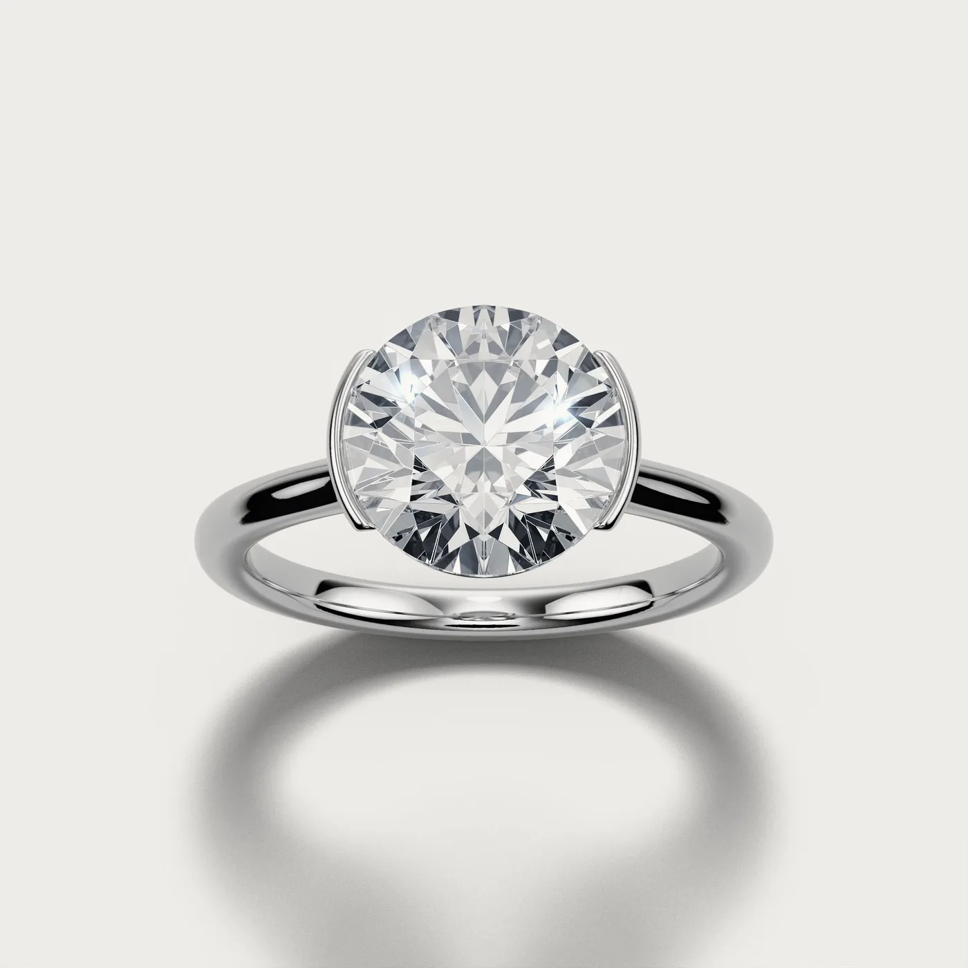 AX, round in white gold, three-quarter view