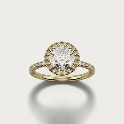 Claw Halo in yellow gold
