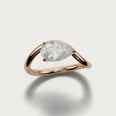 Arc Solitaire, pear in rose gold