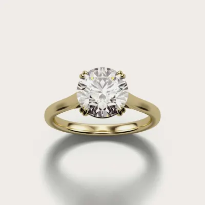 Double Claw Solitaire in yellow gold