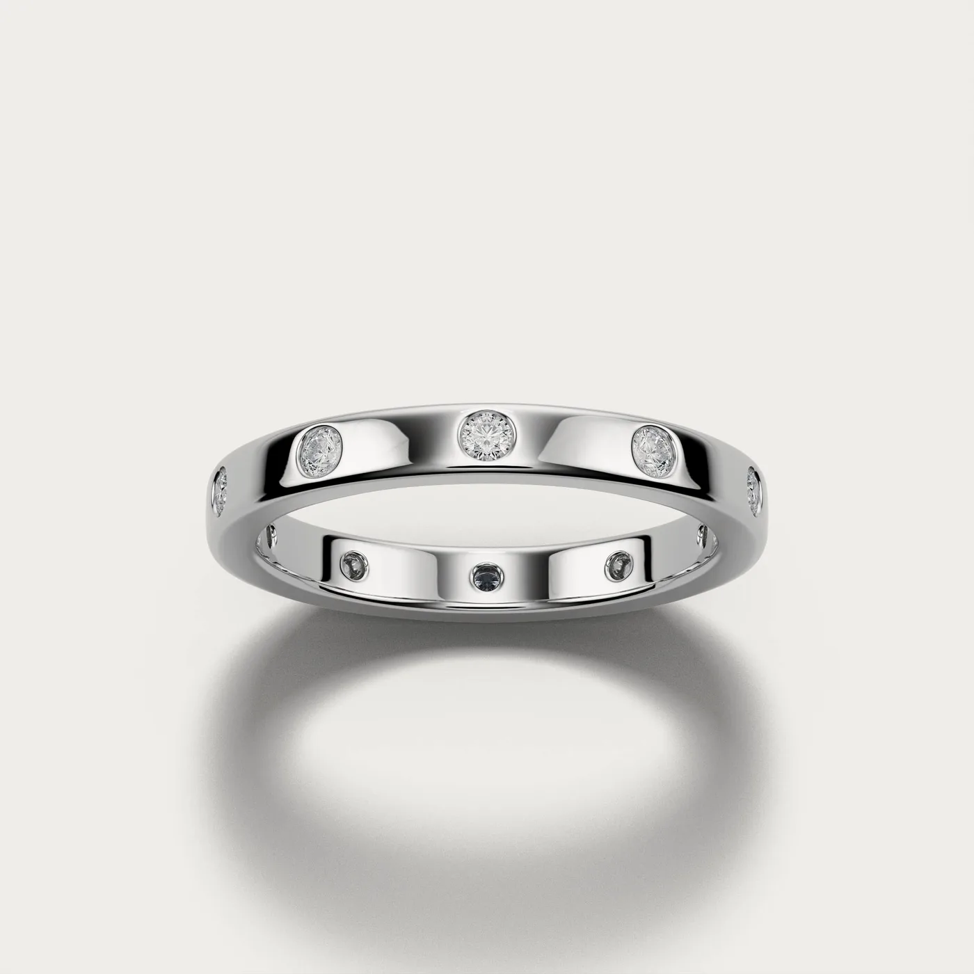 WB5, round in white gold, three-quarter view