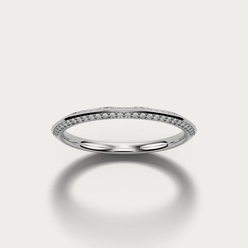 Pavé Knife Edge